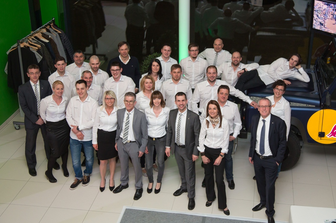 Gruppenbild-Eröffnung-2017